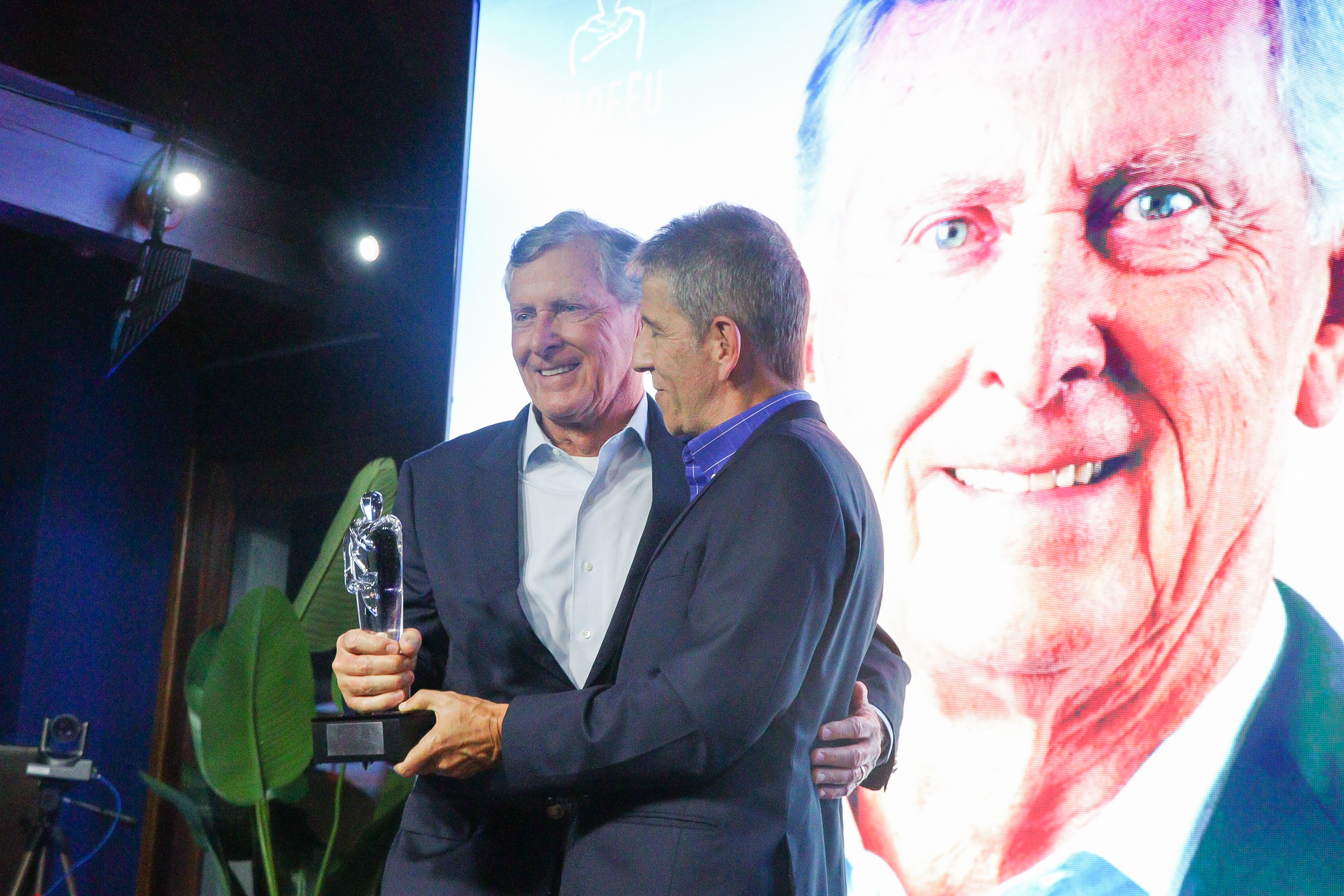 Eduardo Logemann é homenageado com o Troféu Guri 2025